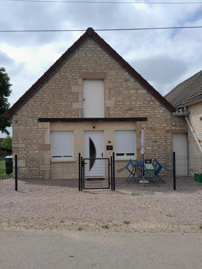 Aux Merveilles Des Ormes Breugnon Exterior foto